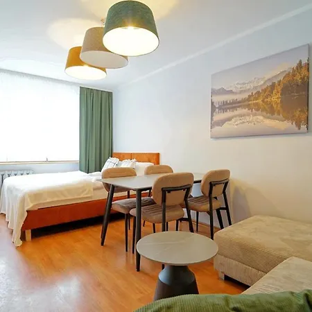 Everysky - 1 Go Maja 35a-35b * Шклярська Поремба